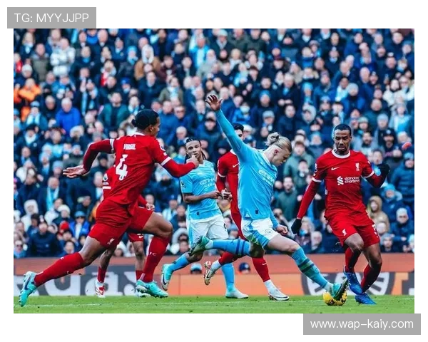 英超三足鼎立格局形成，阿森纳曼城维拉分差仅3分